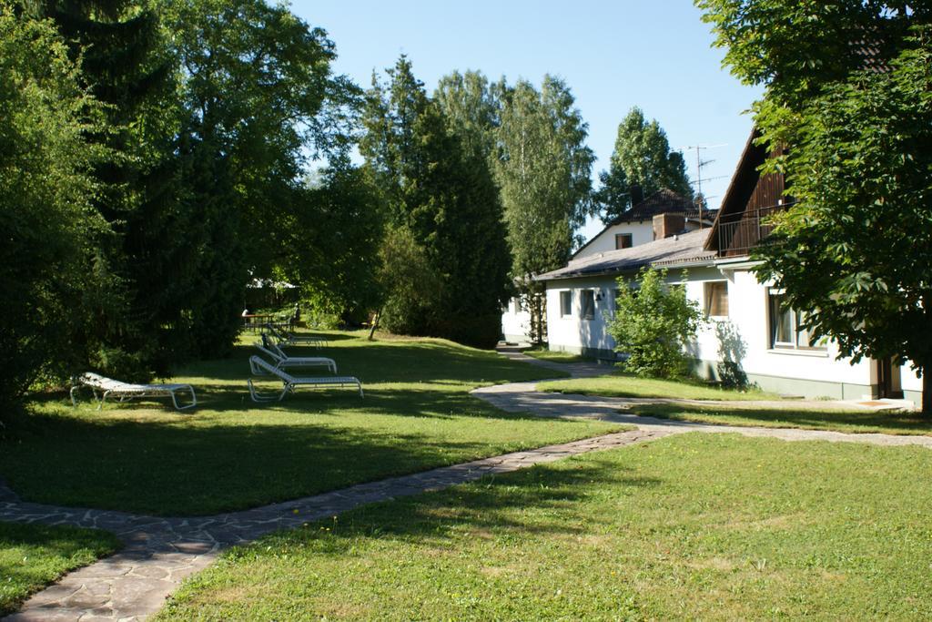 Waldhotel Stein Selbitz Exterior foto